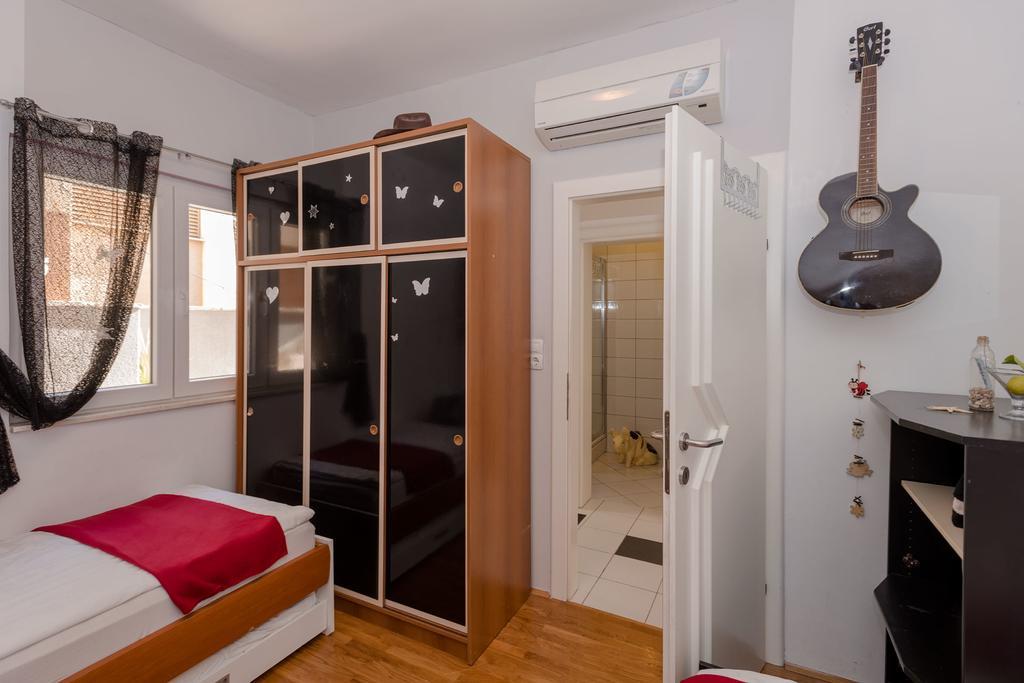 Sunshine Apartment